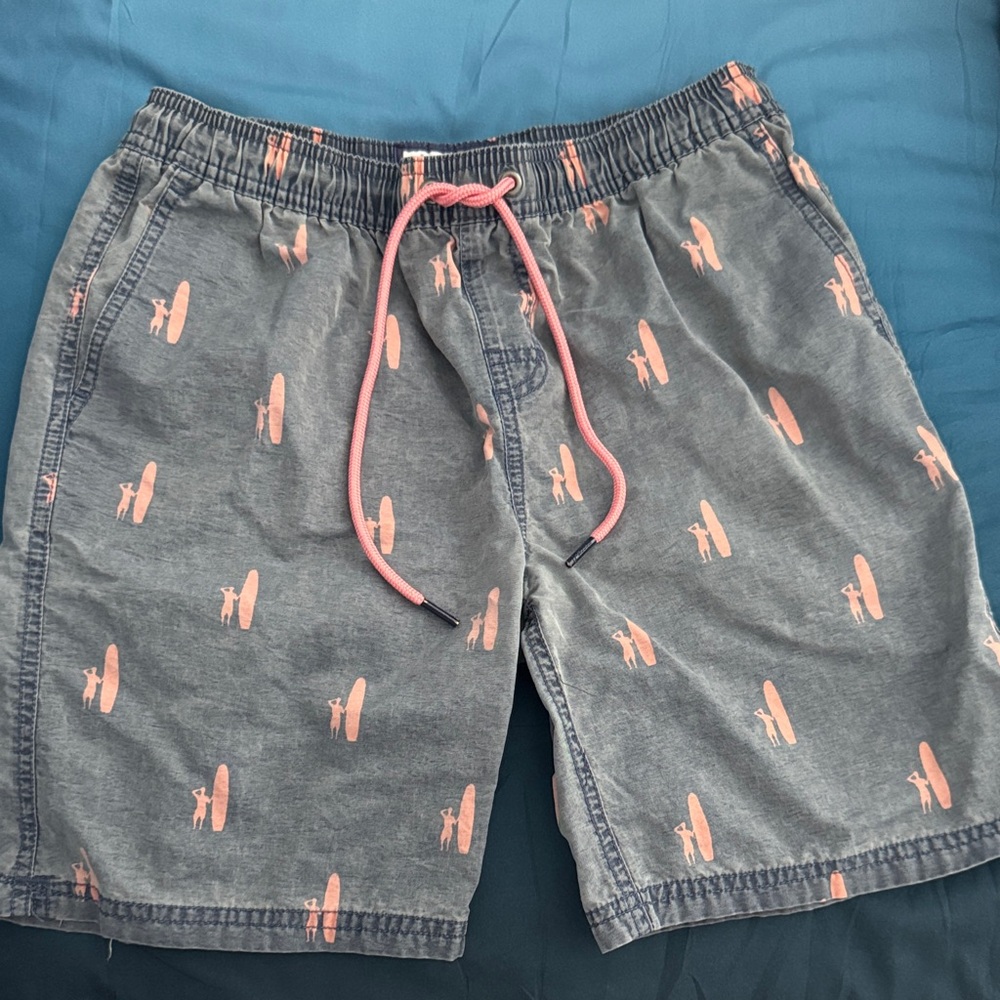 johnnie-O Gray and Pink Surfboard Print bathing suit gently worn